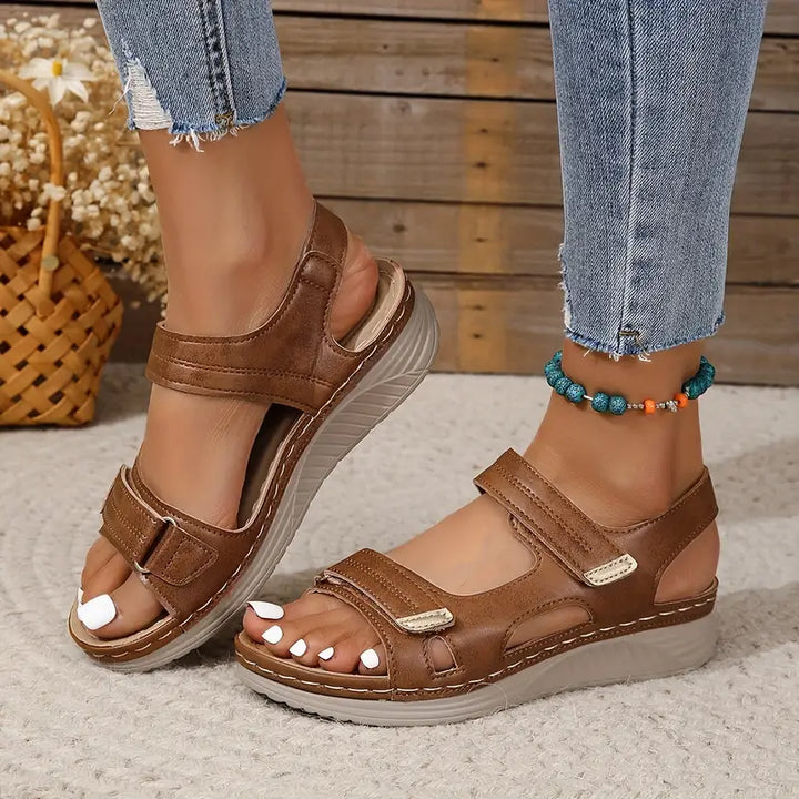 Sandales Orthopédiques Élégantes en Cuir - Maison Claire et Sylvie